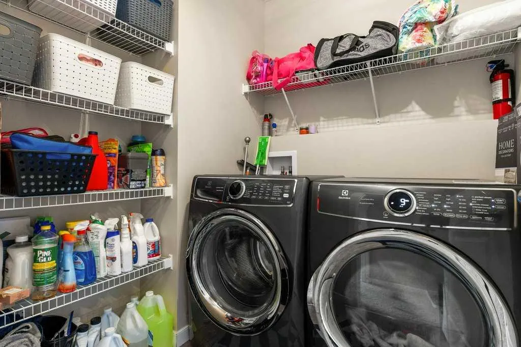 24 Copperpond Park SE