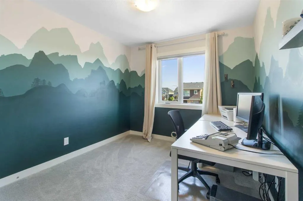 112 Fireside Crescent