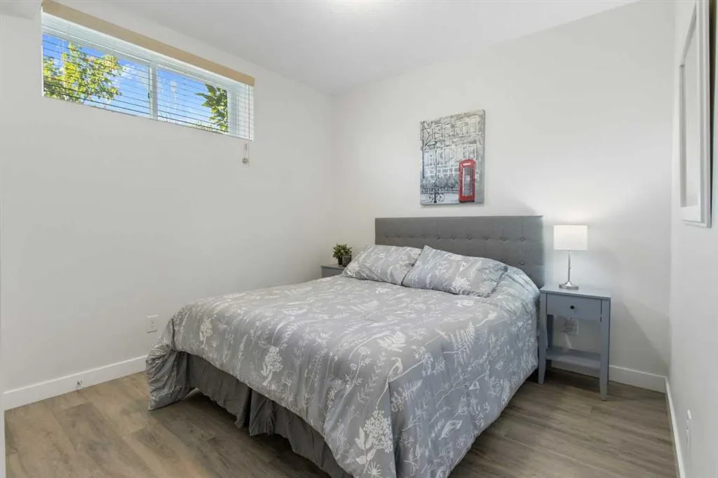 112 Fireside Crescent