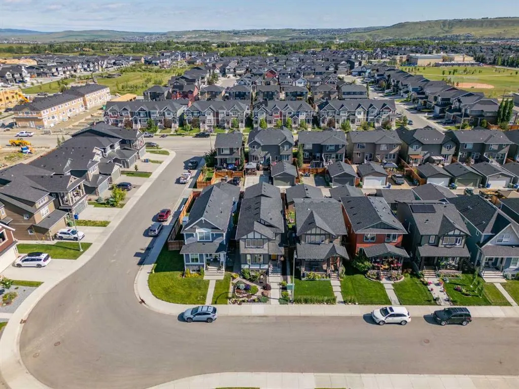 112 Fireside Crescent