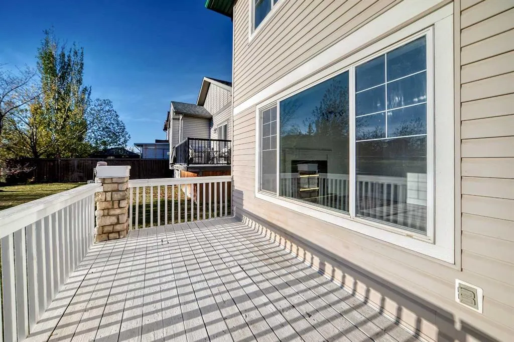 289 Canals Circle SW