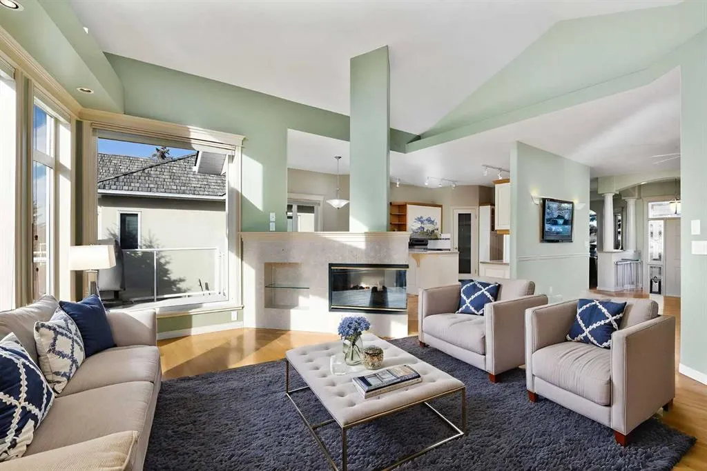 103 West Terrace Point