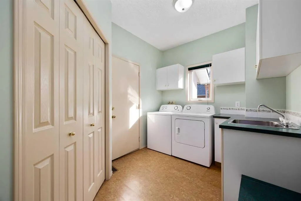 103 West Terrace Point