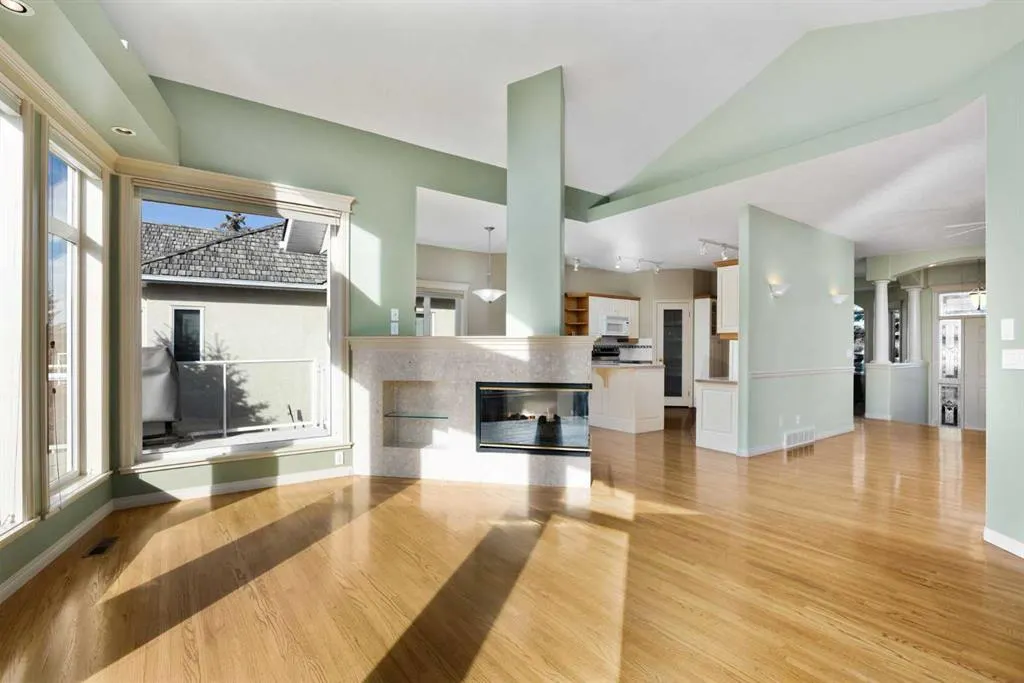 103 West Terrace Point