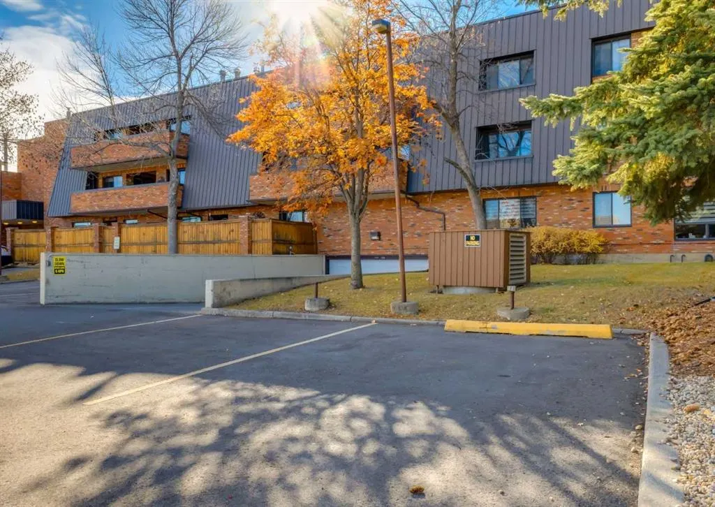 9500 Oakfield Drive SW, #104