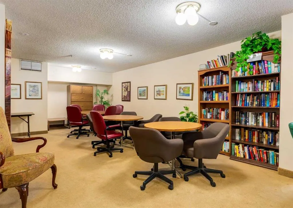 9500 Oakfield Drive SW, #104