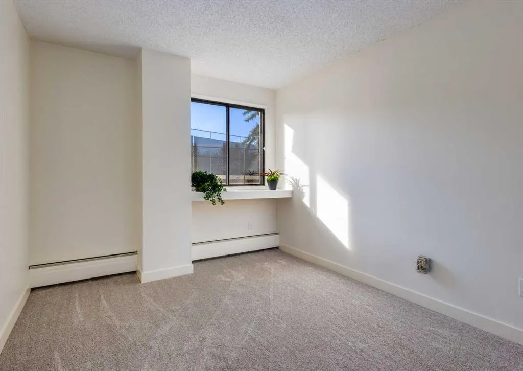 9500 Oakfield Drive SW, #104