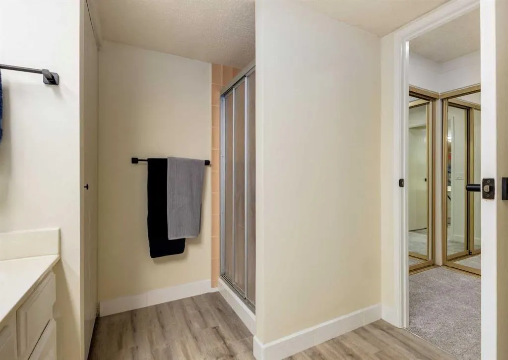 9500 Oakfield Drive SW, #104