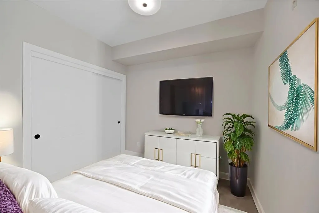 370 Dieppe Drive SW, #401