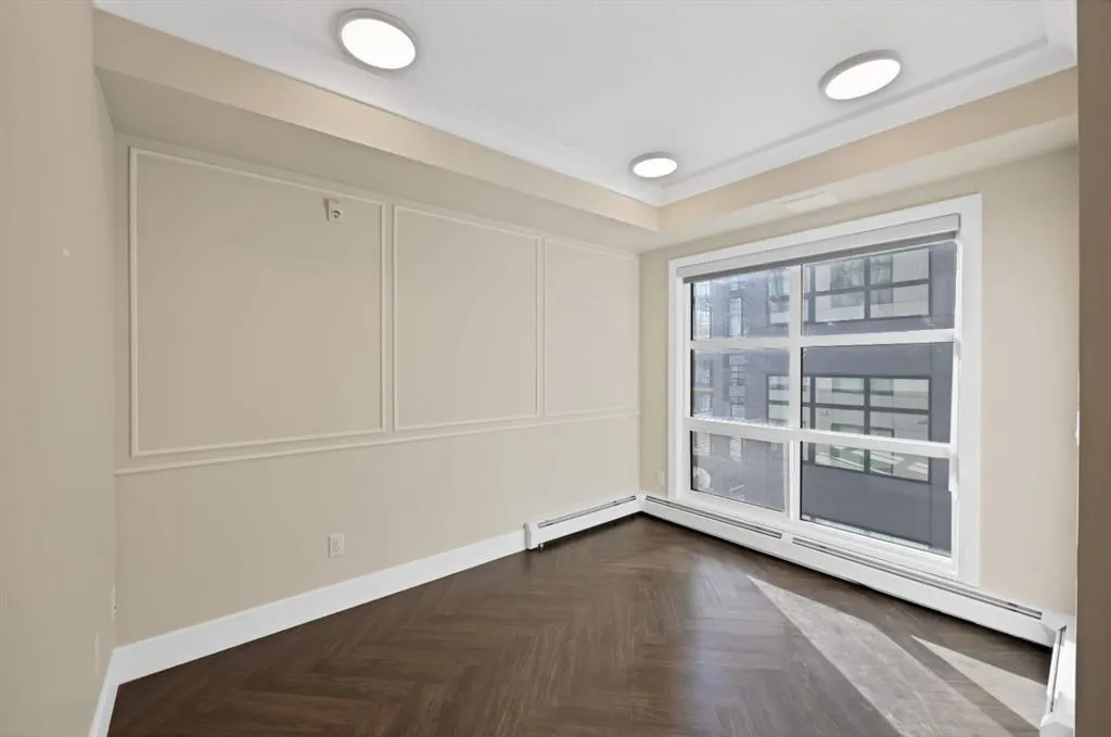 370 Dieppe Drive SW, #401