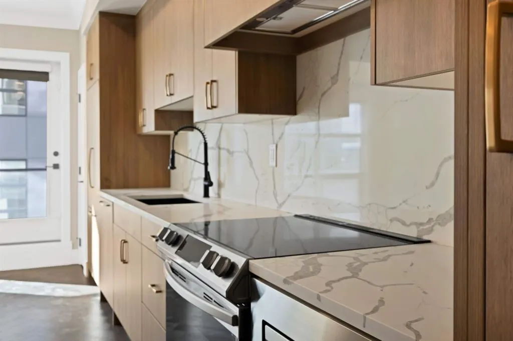 370 Dieppe Drive SW, #401