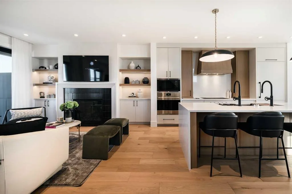 1700 73 Street SW, #208