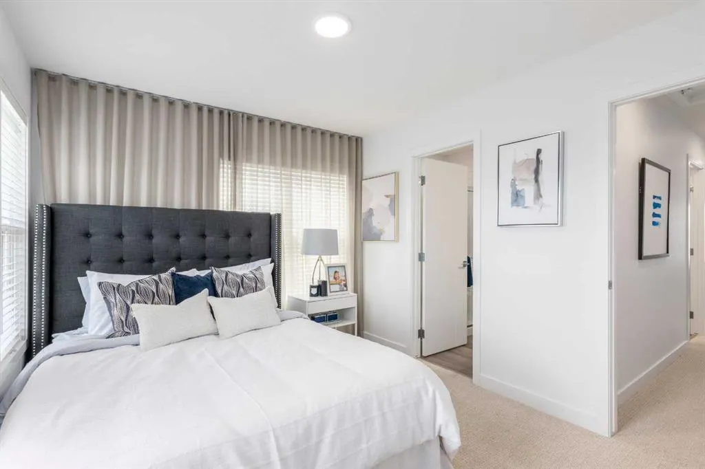 437 Alpine Avenue SW, #309