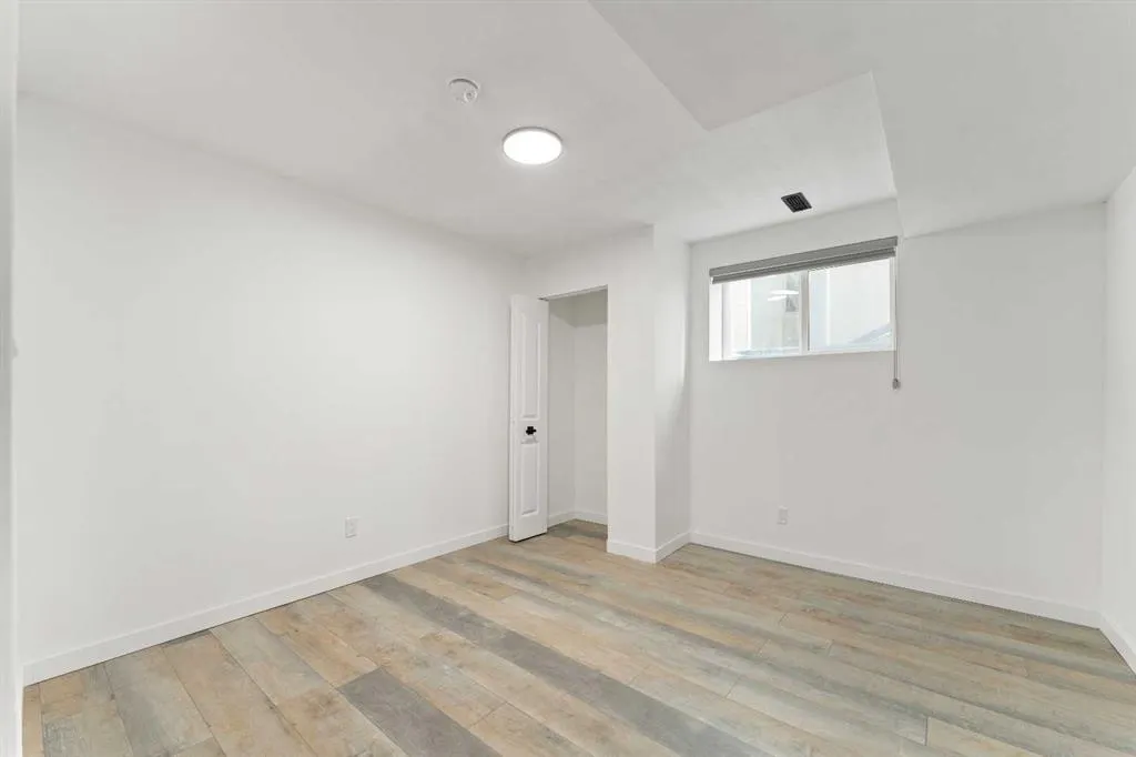 20 Sherwood Circle NW