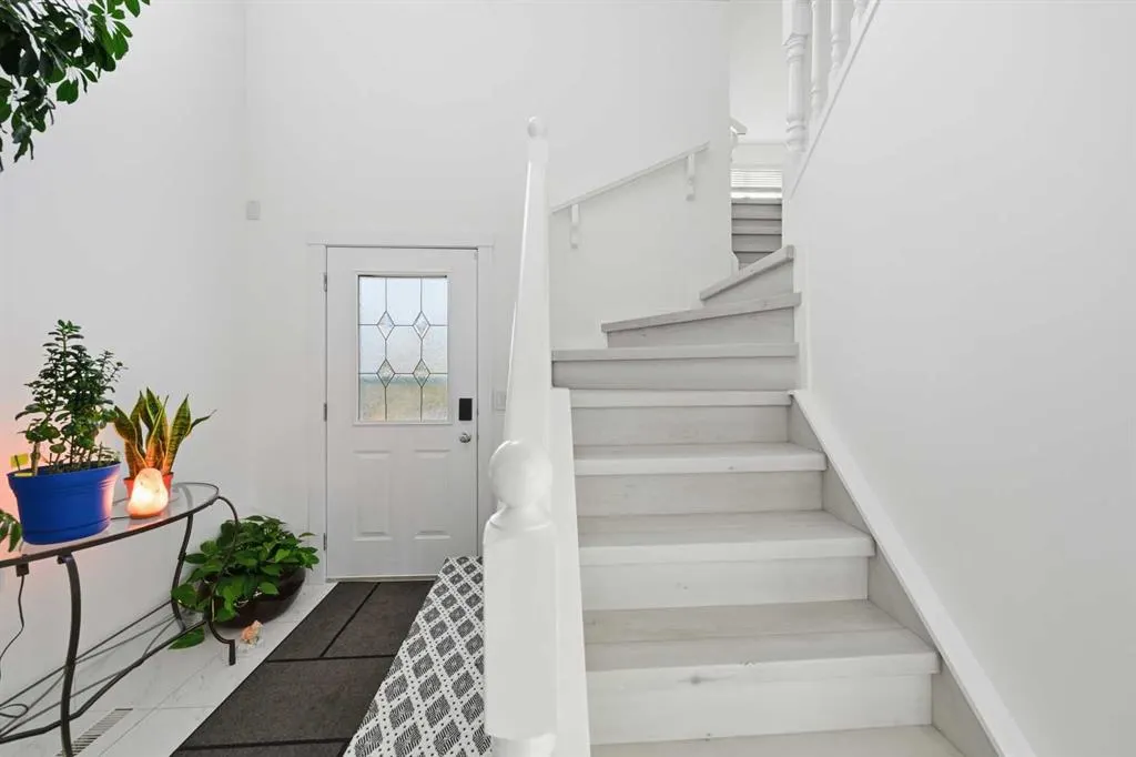 53 Martha's Place NE