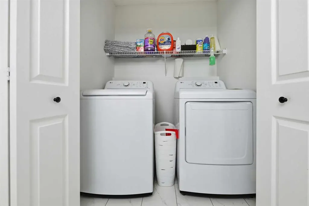 53 Martha's Place NE