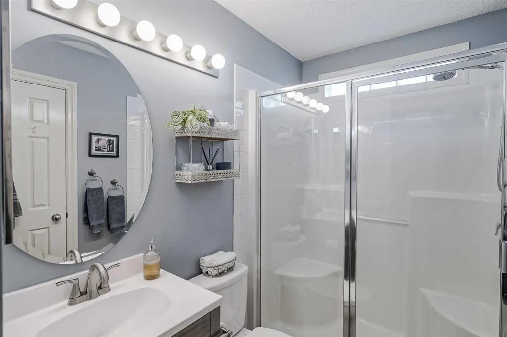 177 Douglas Glen Manor SE