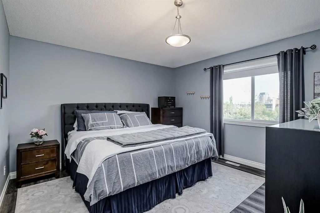 177 Douglas Glen Manor SE