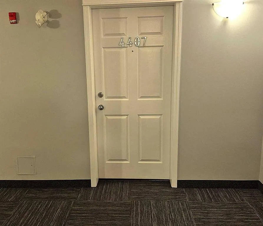 115 Prestwick Villas SE, #4407