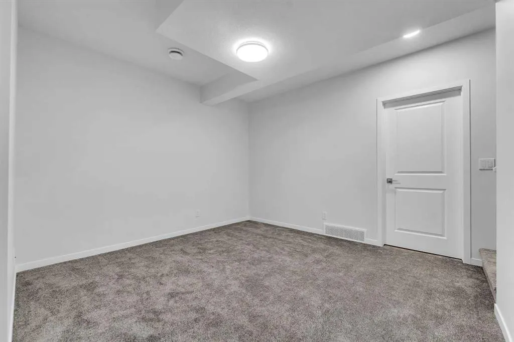 50 Setonstone Manor SE