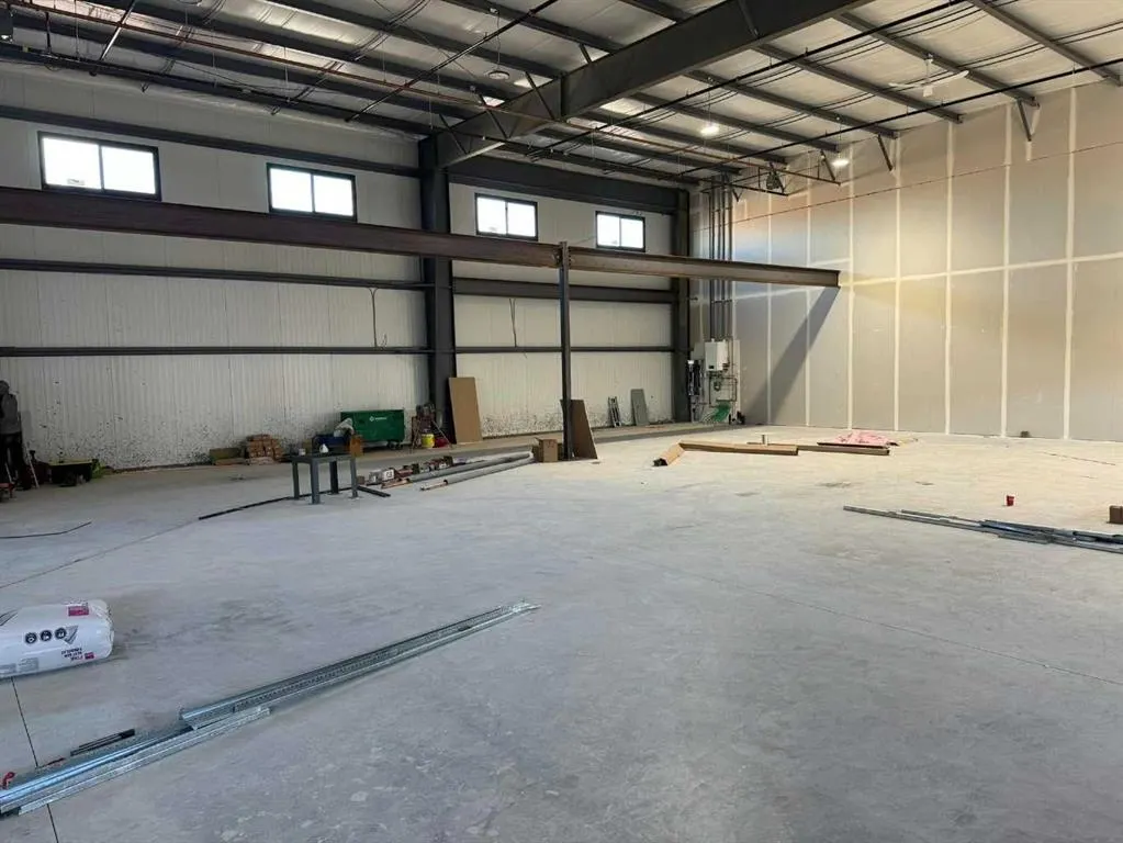 25 Southbank Crescent, #18 & 26