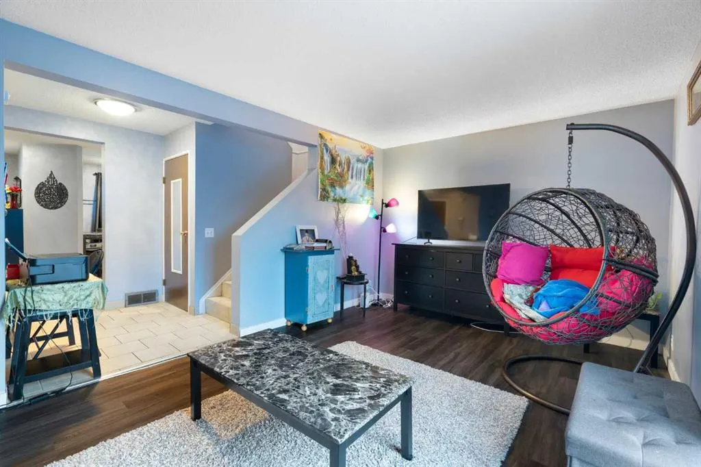 20 Falbury Crescent NE, #161