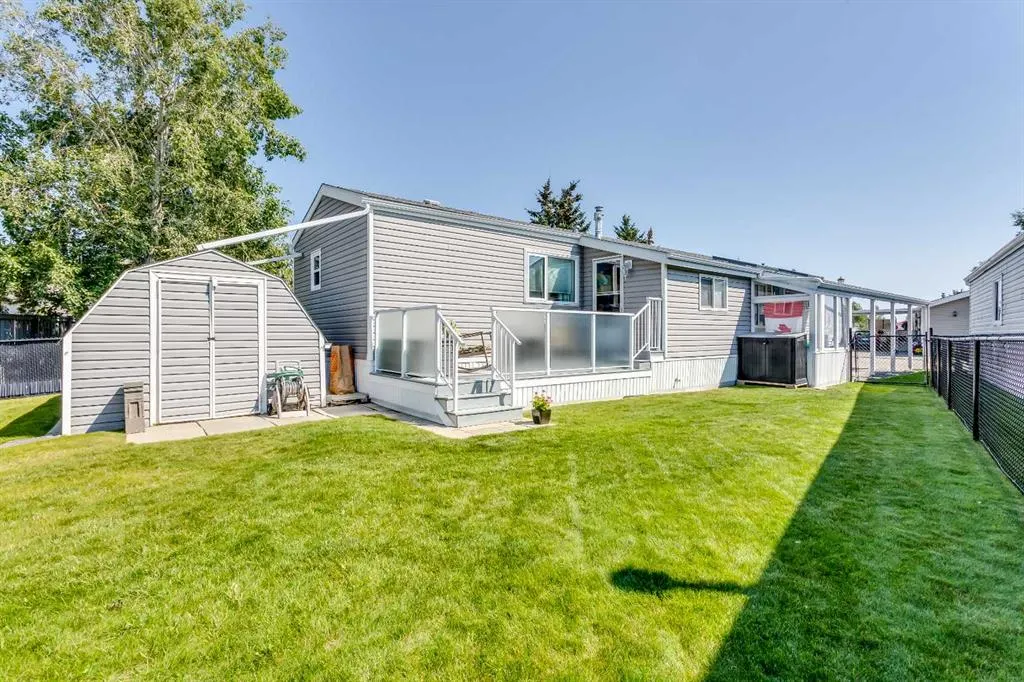 99 Arbour Lake Road NW, #264