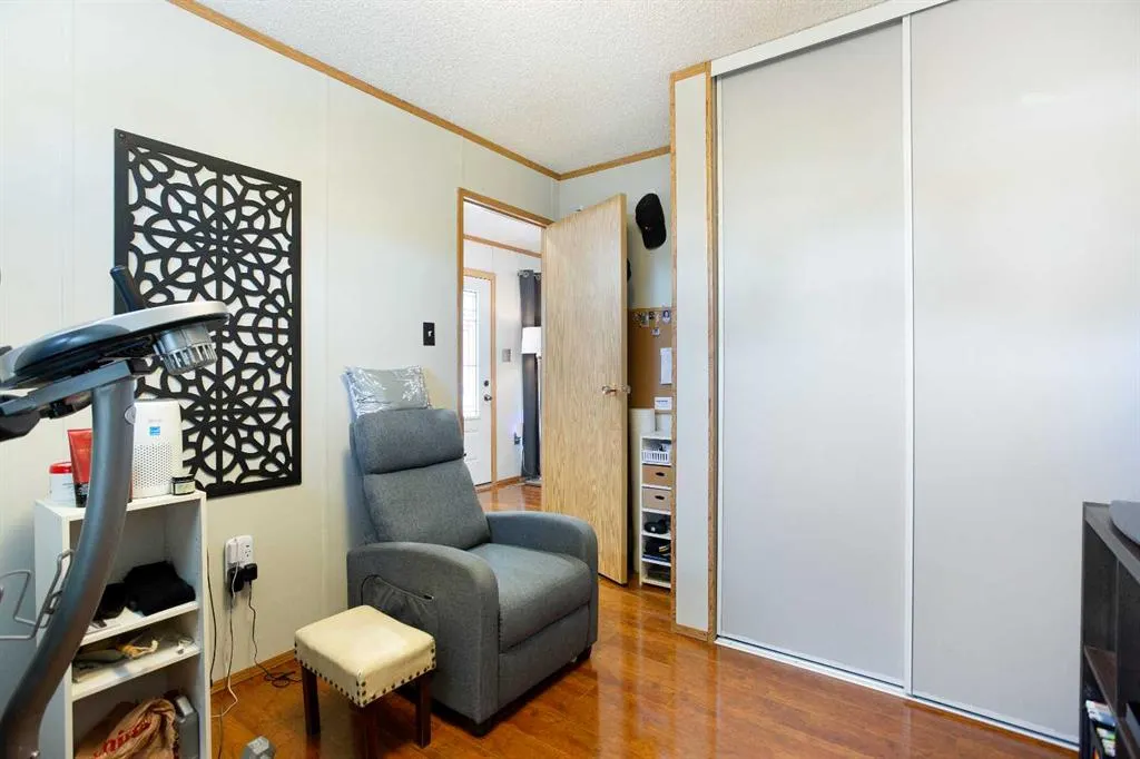 99 Arbour Lake Road NW, #264