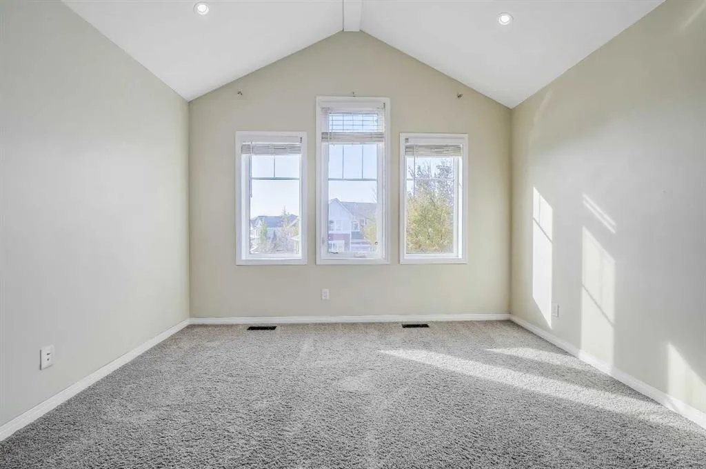 276 Viewpointe Terrace