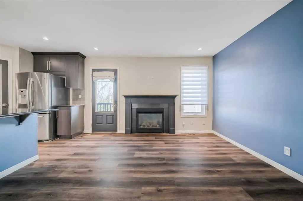 276 Viewpointe Terrace