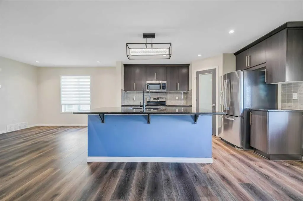 276 Viewpointe Terrace