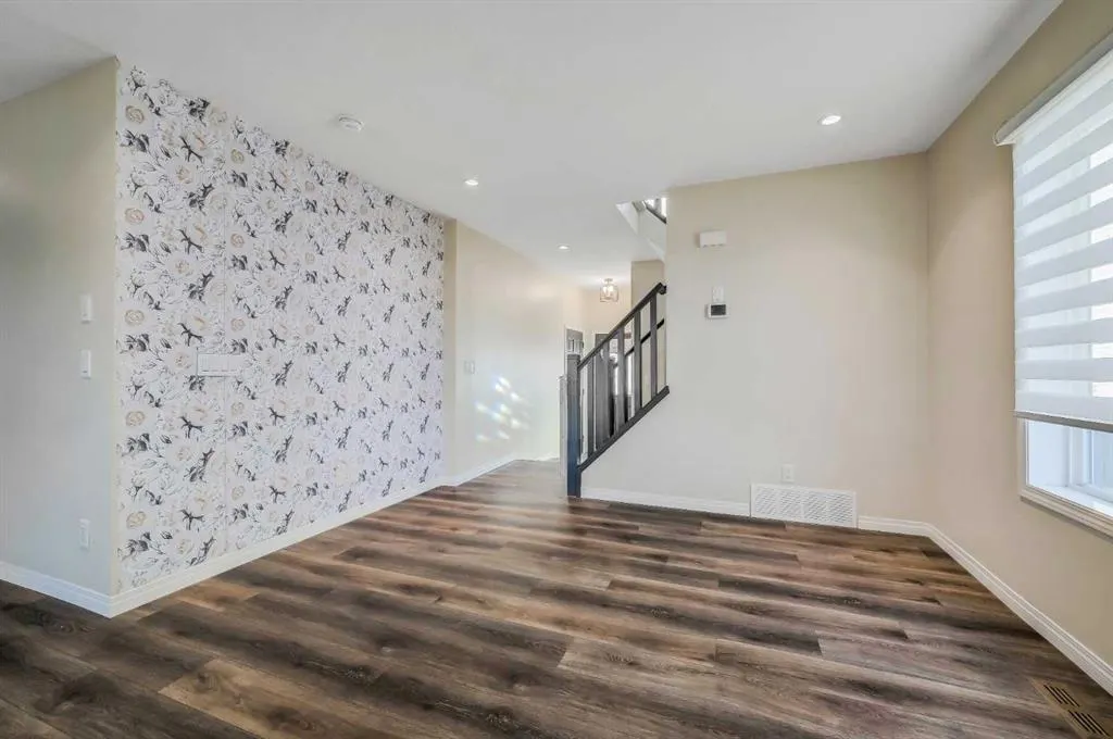 276 Viewpointe Terrace