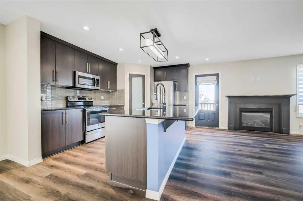 276 Viewpointe Terrace