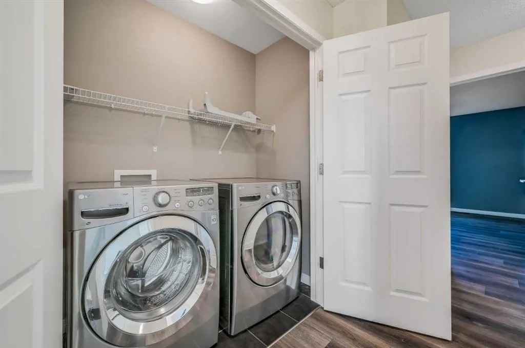 276 Viewpointe Terrace