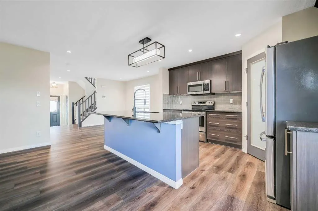 276 Viewpointe Terrace