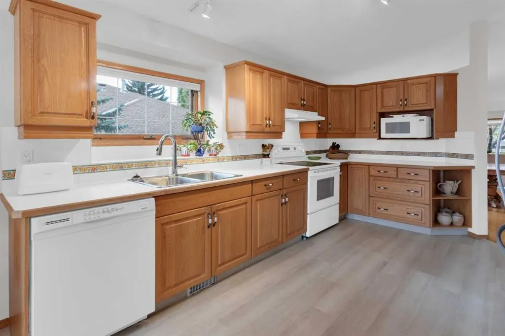 50 Christie Gardens SW