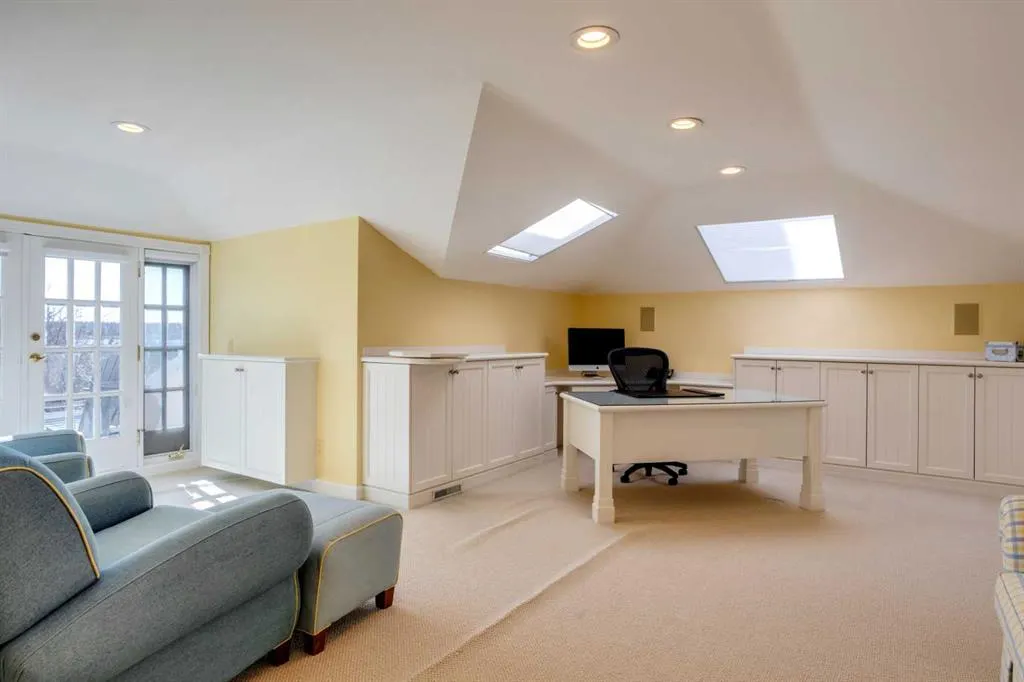 126 Eagle Ridge Drive SW