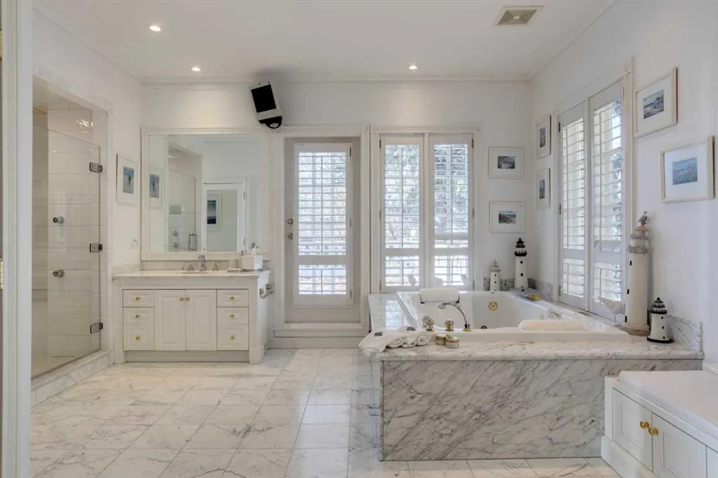 126 Eagle Ridge Drive SW