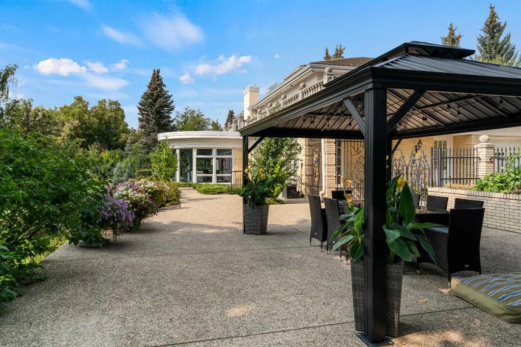 126 Eagle Ridge Drive SW