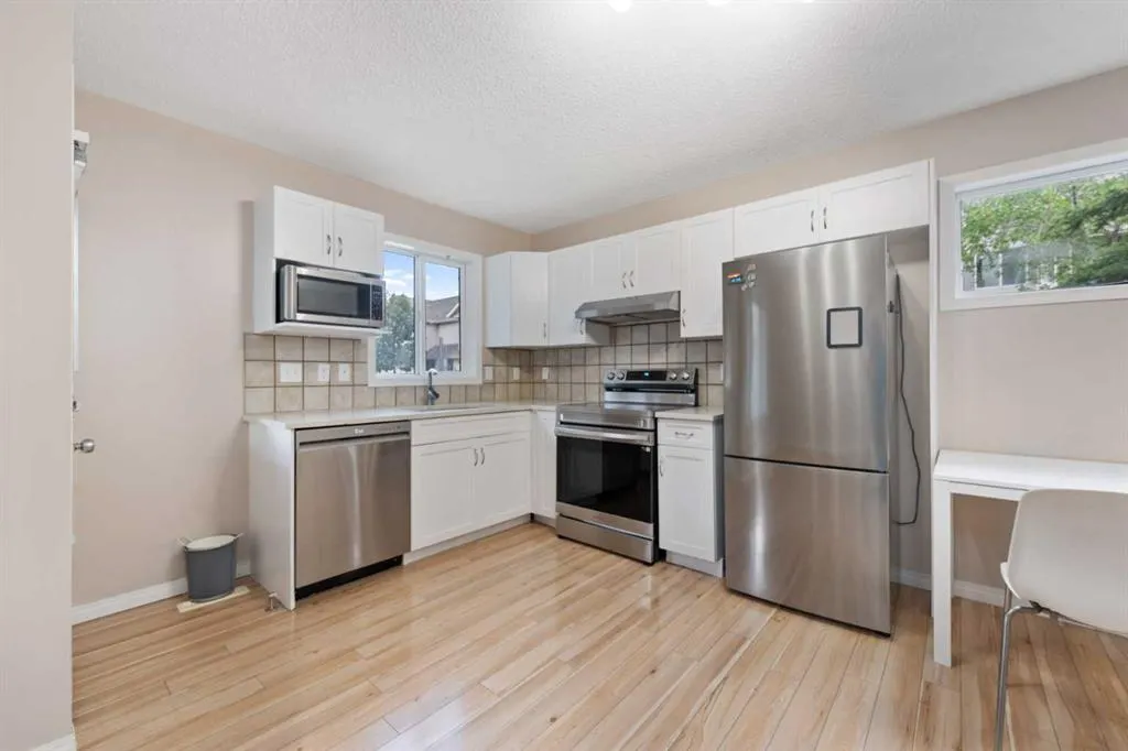 152 Royal Oak Gardens NW