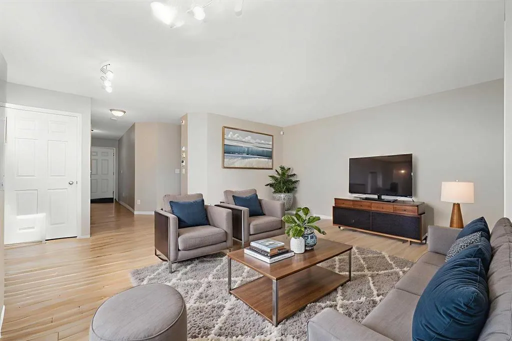 152 Royal Oak Gardens NW