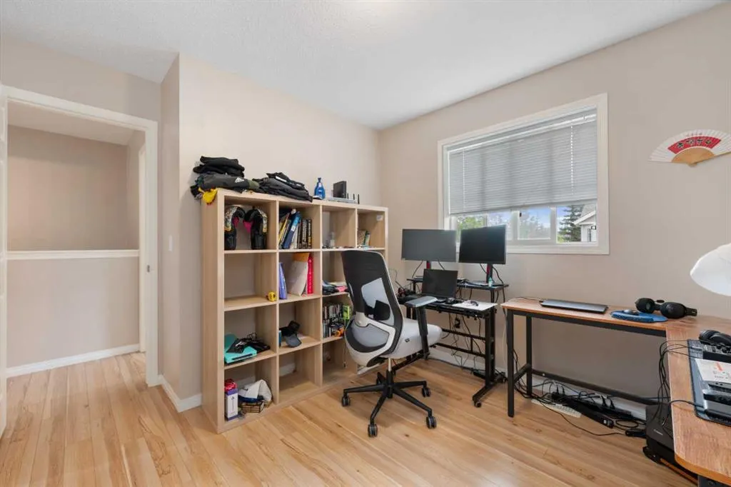 152 Royal Oak Gardens NW