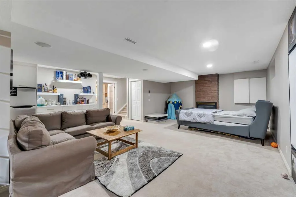 217 West Creek Drive