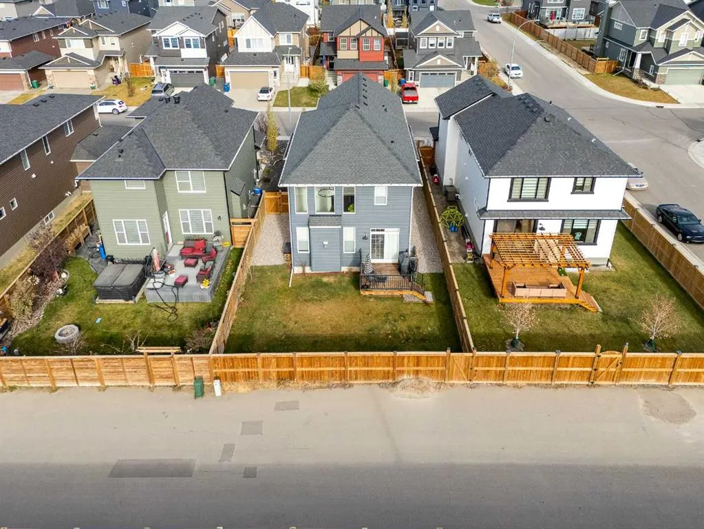 2148 Ravensdun Crescent SE