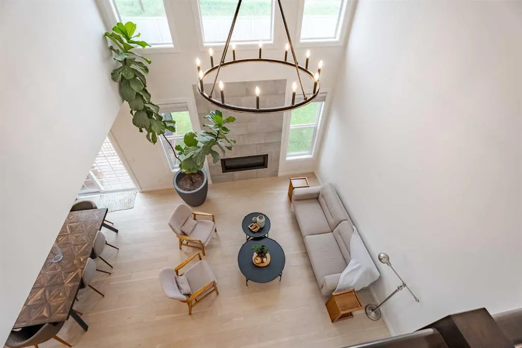 2148 Ravensdun Crescent SE