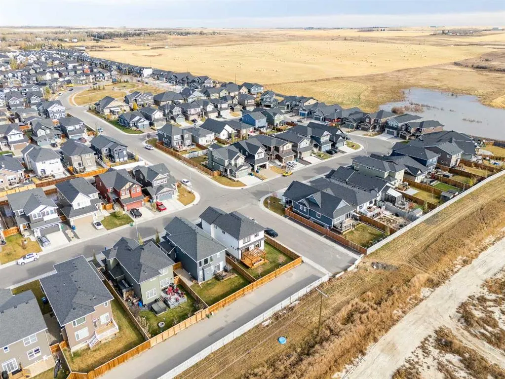 2148 Ravensdun Crescent SE