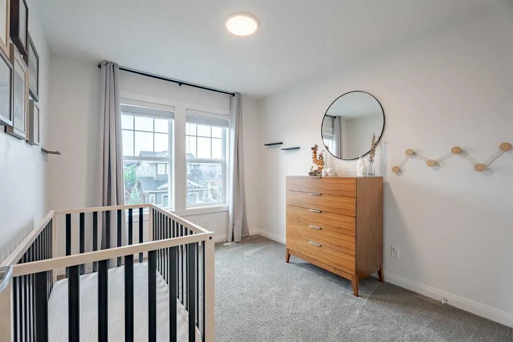 2148 Ravensdun Crescent SE