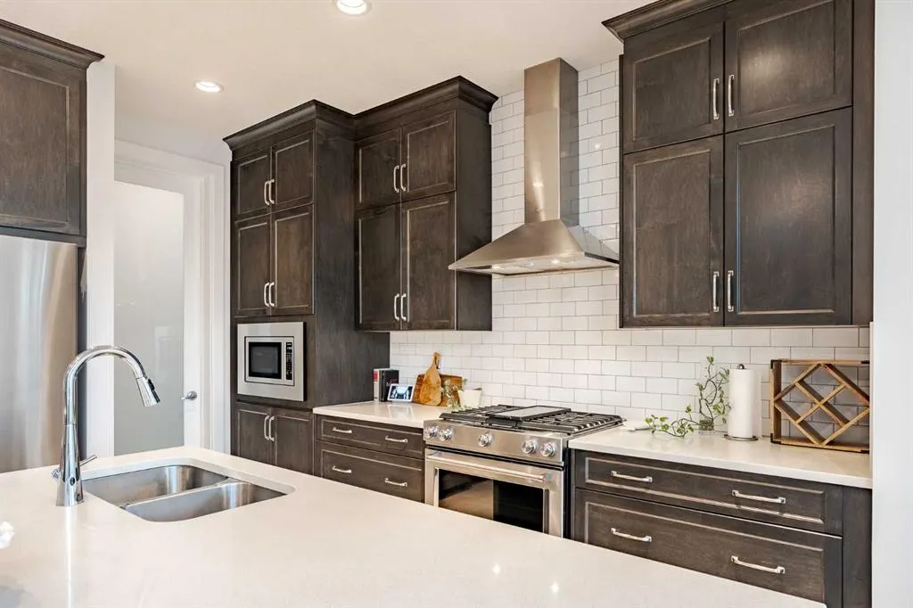 2148 Ravensdun Crescent SE