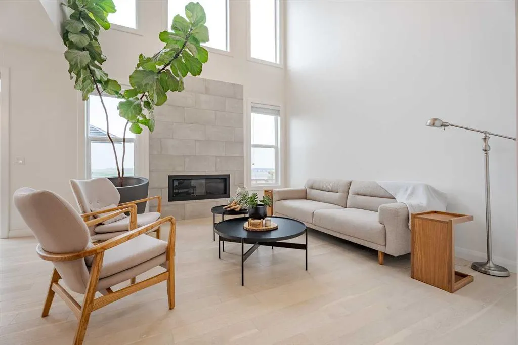 2148 Ravensdun Crescent SE