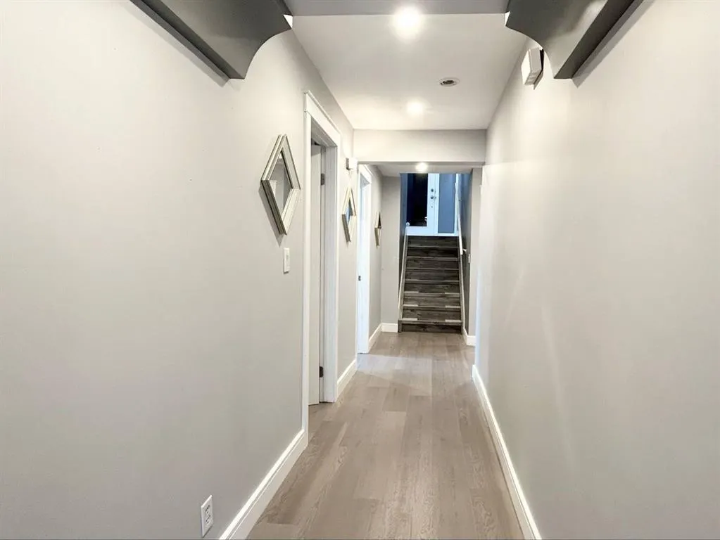 305 Lakeside Greens Crescent